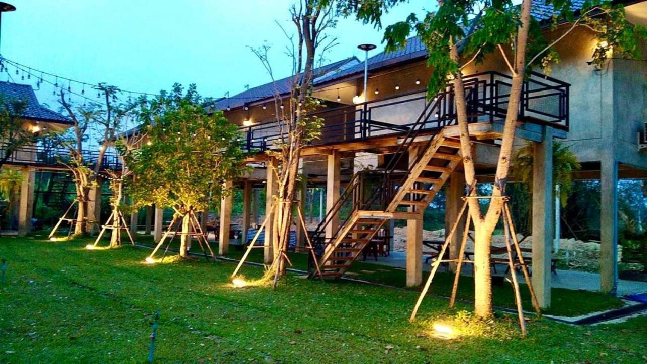 บ้านต้นไม้โฮมสเตย์อุทัยธานี Exterior foto